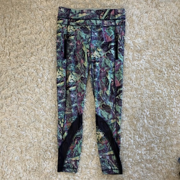 Lululemon high rise leggings, size 6 - Picture 2 of 6